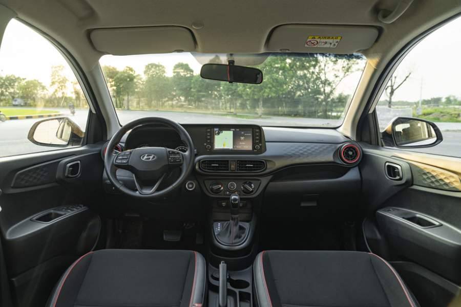 Khoang nội thất của Grand i10 mới 